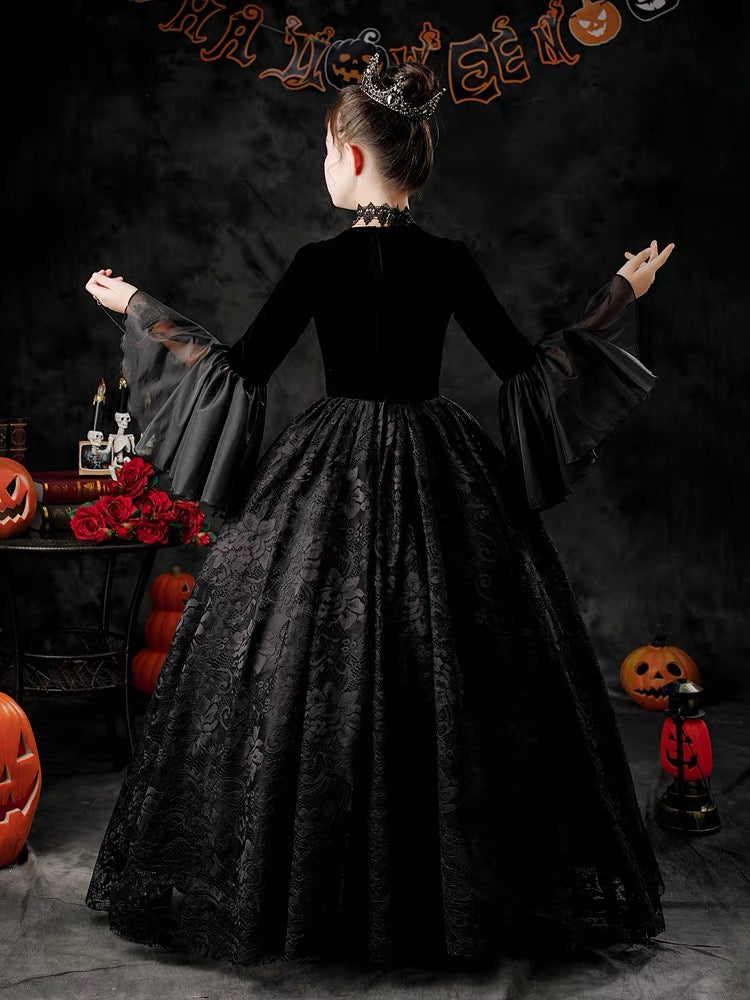 Children's Halloween costumes; Vampire Queen Princess dress;